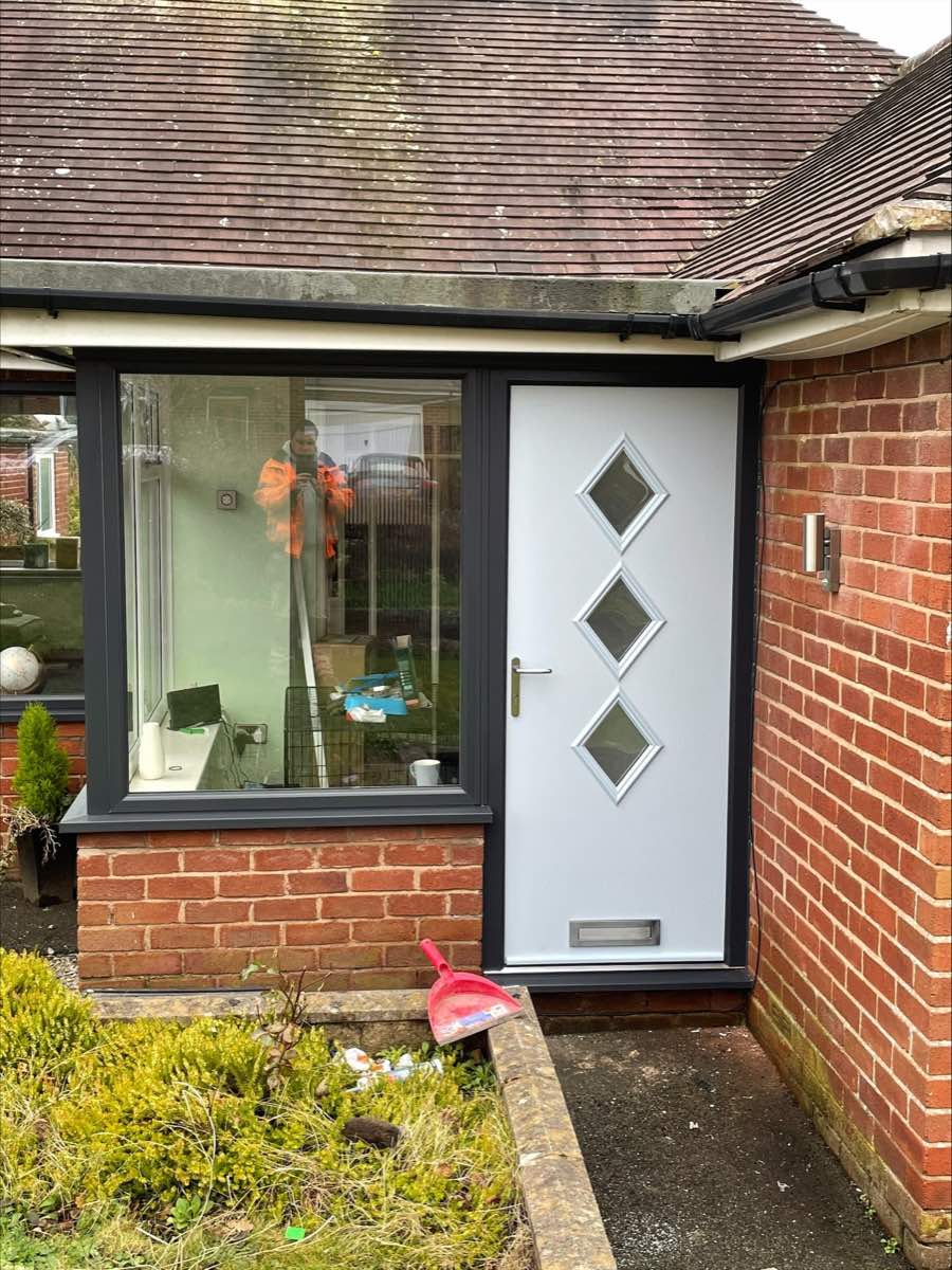 Shelfbank windows work in Oswestry
